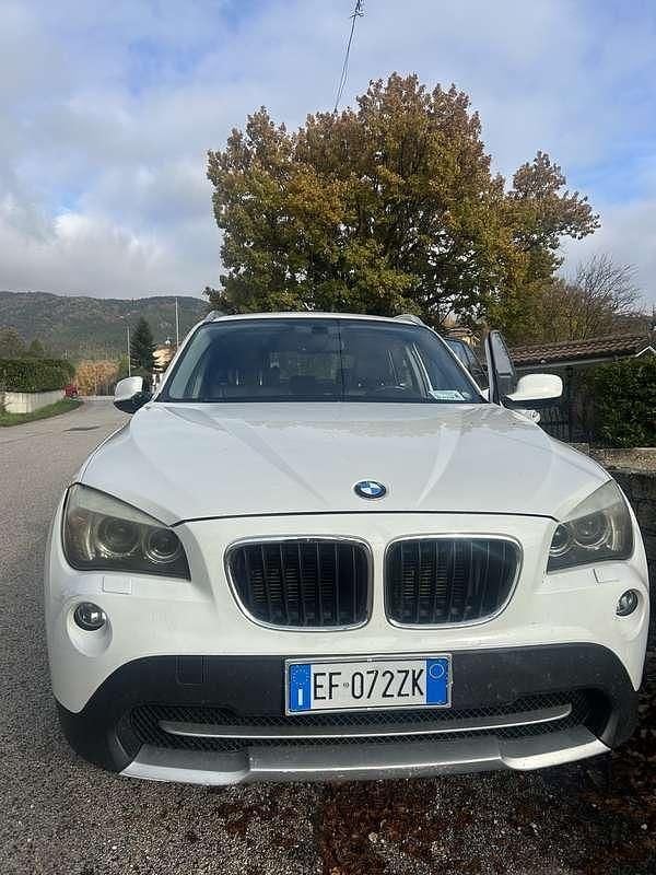 Bianco Usata 2010 BMW X1 SUV | 5000 € (Super prezzo) - Immagine 1/4