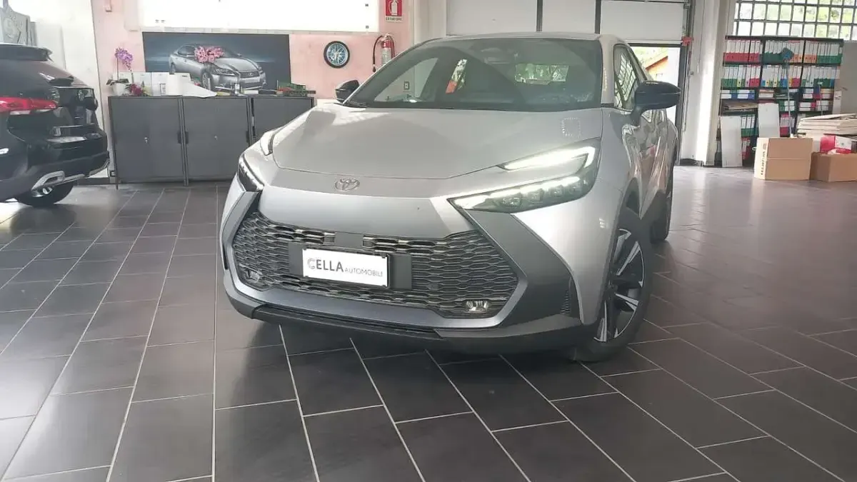 Nuova Toyota C-HR Trend 98 CV (72 kW) 2026 Argento SUV