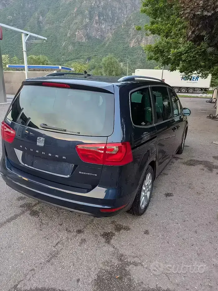 Usata Seat Alhambra Style 170 CV (125 kW) 2013 Blu Monovolume
