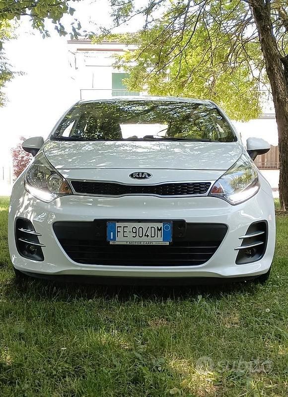 Usata Kia Rio 85 CV (62 kW) 2016 Bianco Utilitaria