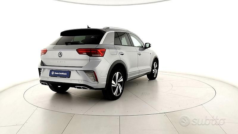 Usata VW T-Roc R-line 150 CV (110 kW) 2022 Grigio SUV