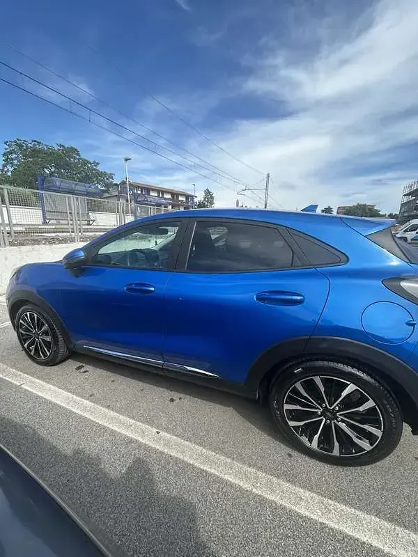 Usata Ford Puma Titanium X 125 CV (91 kW) 2023 Blu/azzurro SUV