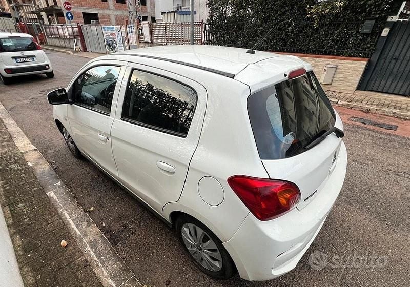 Usata Mitsubishi Space Star Invite 71 CV (52 kW) 2018 Bianco Berlina