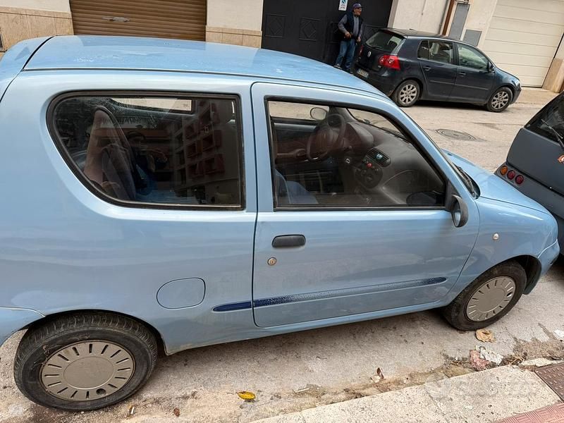 Usata Fiat Seicento 54 CV (39 kW) 2002 Blu Utilitaria