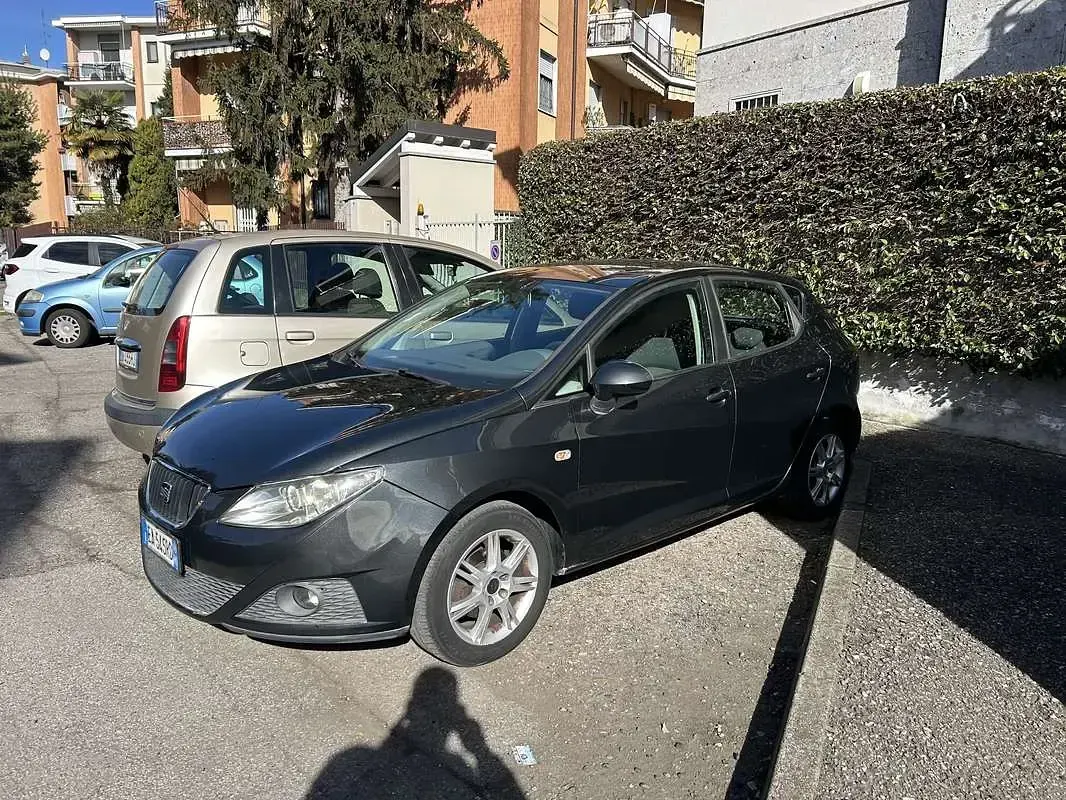 Usata Seat Ibiza Style 69 CV (50 kW) 2011 Berlina
