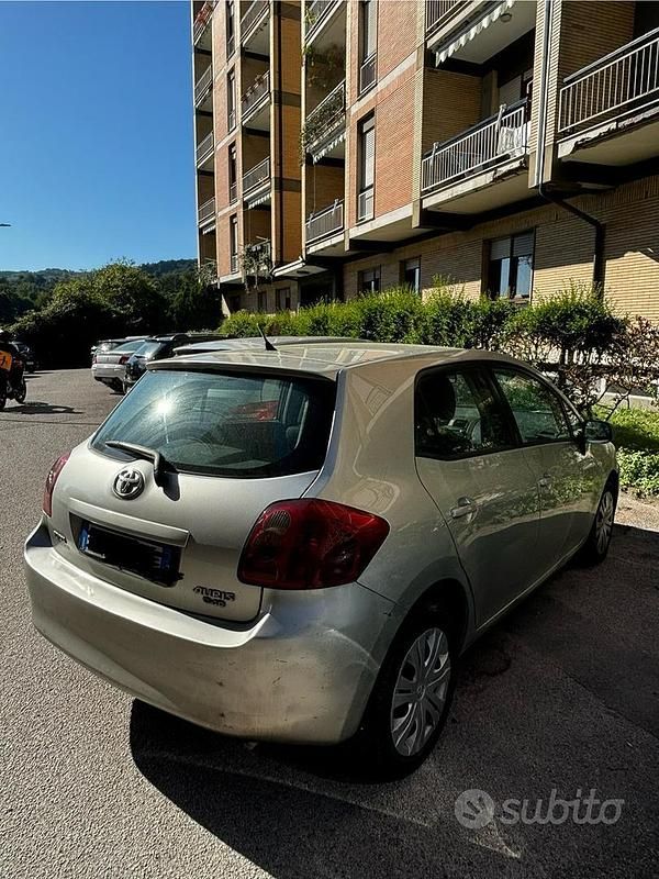 Usata Toyota Auris Sol 126 CV (92 kW) 2008 Grigio Berlina