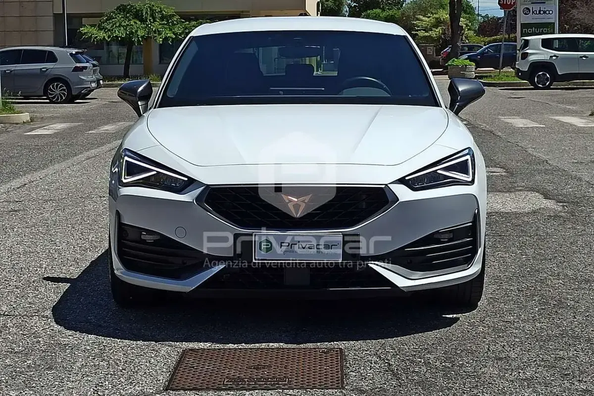 Usata Cupra Leon 150 CV (110 kW) 2023 Bianco Berlina