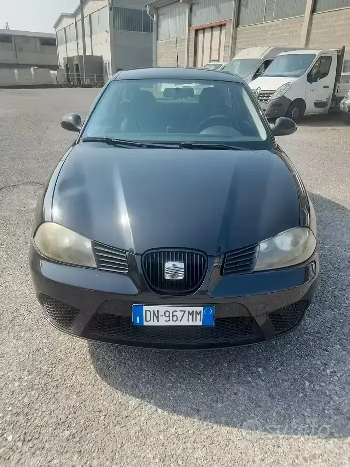 Usata Seat Ibiza 60 CV (44 kW) 2008 Grigio Berlina