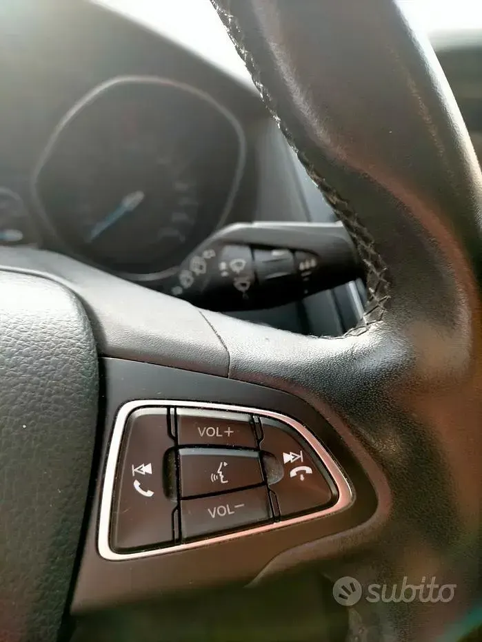 Usata Ford Focus Titanium 120 CV (88 kW) 2018 Bianco Station wagon