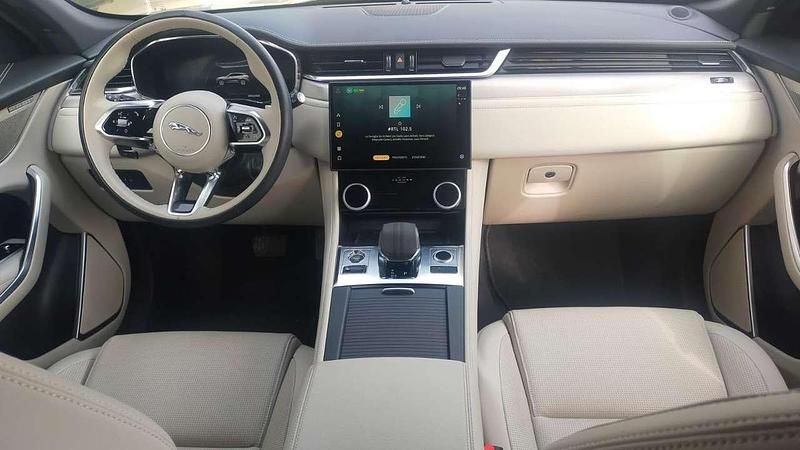 Usata Jaguar F-Pace R-Dynamic 163 CV (119 kW) 2024 Blu SUV