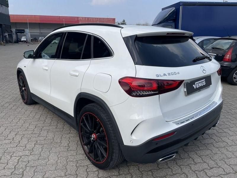 Usata Mercedes GLA200 Premium 150 CV (110 kW) 2021 Bianco SUV