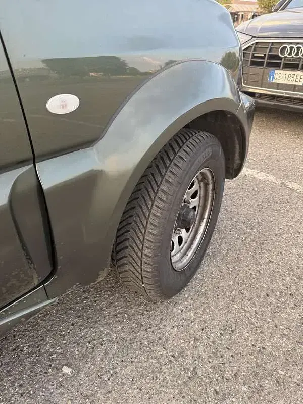 Usata Suzuki Jimny 86 CV (63 kW) 2016 SUV
