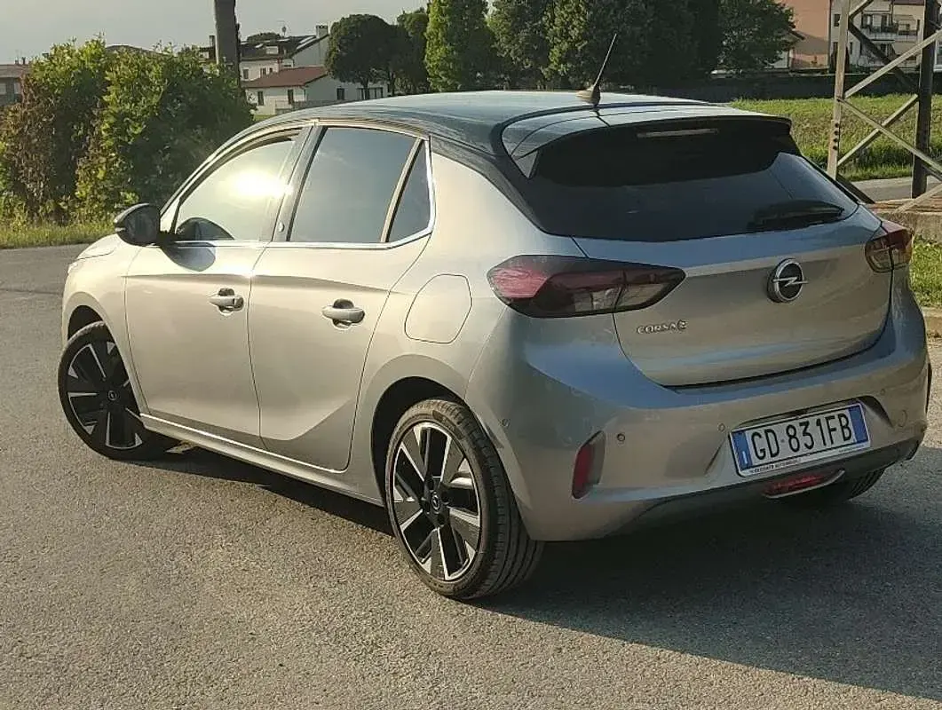 Usata Opel Corsa 56 kW (77 CV) 2020 Utilitaria