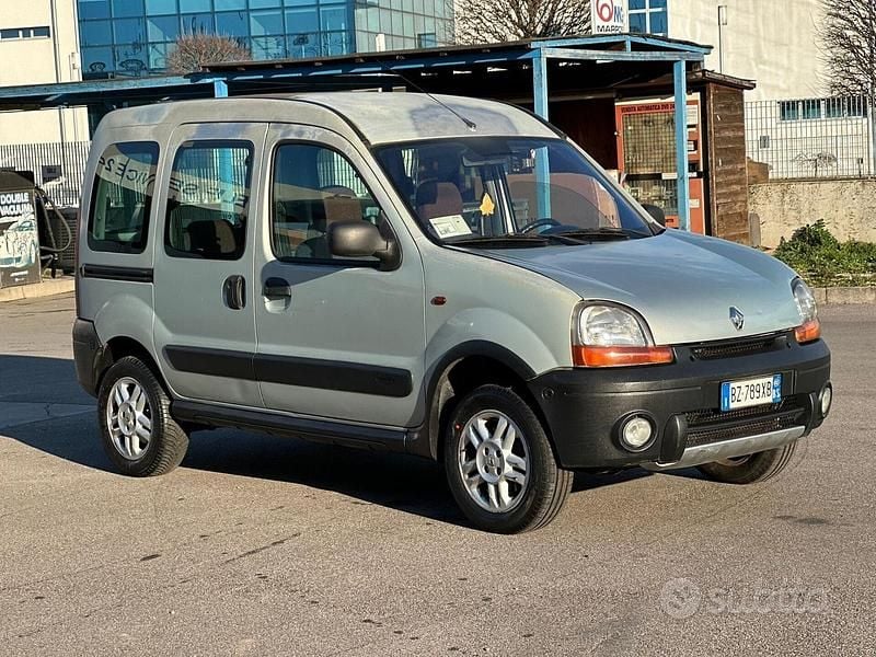 Usata Renault Kangoo Authentique 81 CV (59 kW) 2003 Grigio Monovolume
