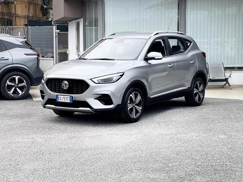 Usata MG ZS 106 CV (77 kW) 2024 Grigio SUV