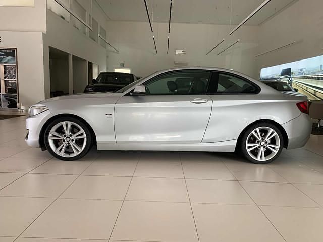 Usata BMW 220 Sport Line 184 CV (135 kW) 2014 Argento Coupé