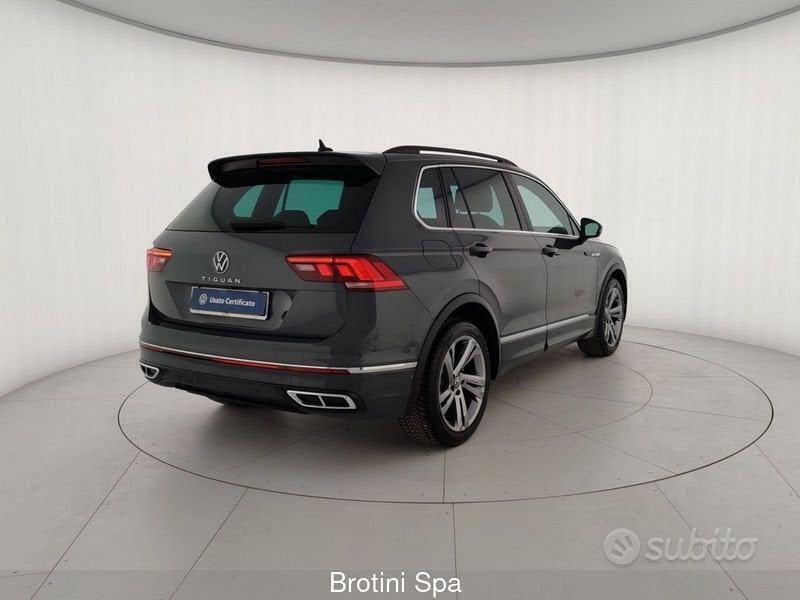 Usata VW Tiguan R-line 150 CV (110 kW) 2021 Grigio SUV