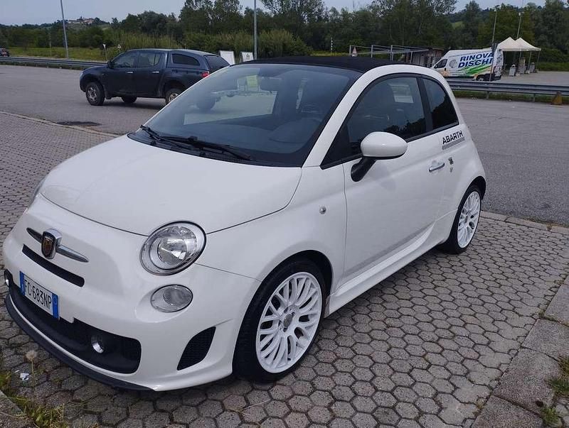 Usata Abarth 500C 140 CV (102 kW) 2016 Cabrio