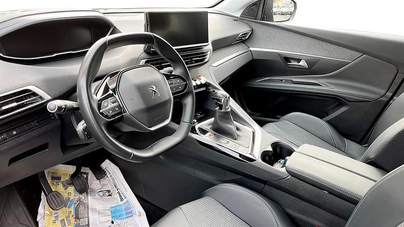 Usata Peugeot 3008 Active 131 CV (96 kW) 2022 Grigio SUV