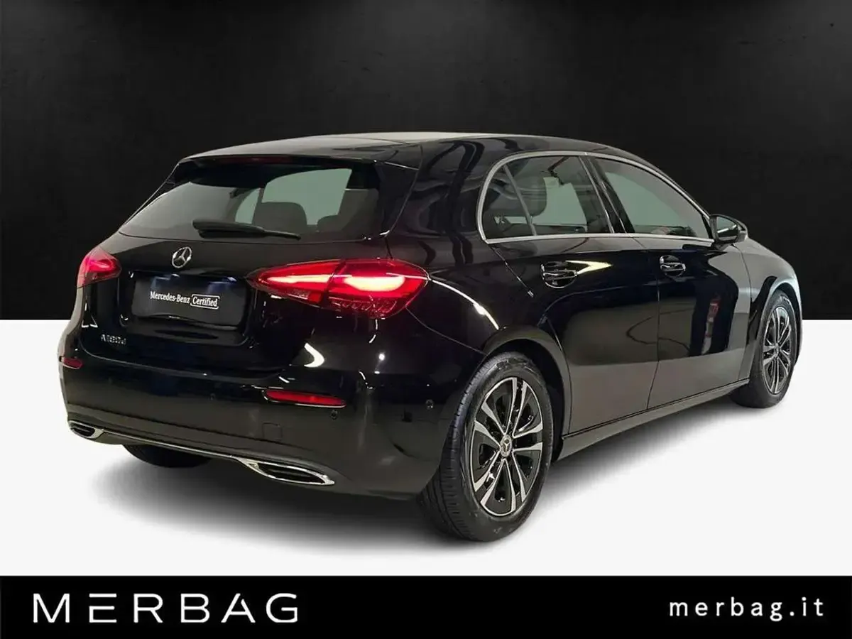 Usata Mercedes A180 Progressive 116 CV (85 kW) 2026 Nero Berlina
