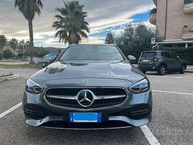 Usata Mercedes C200 163 CV (119 kW) 2023 Grigio Station wagon