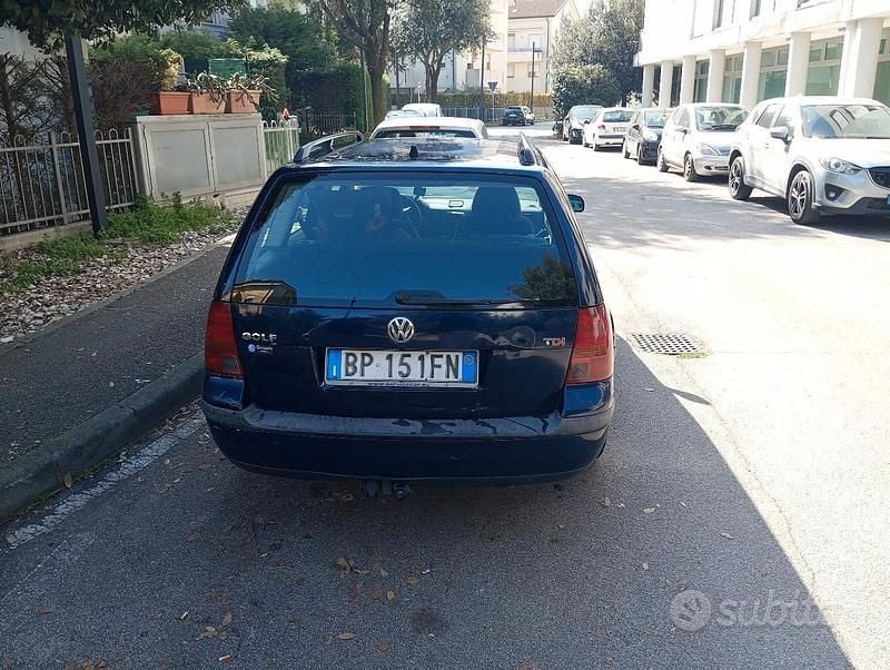 Usata VW Golf IV Comfortline 101 CV (74 kW) 2000 Blu Station wagon