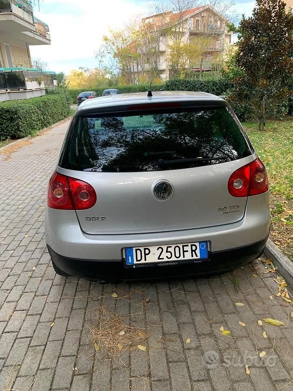 Usata VW Golf VI GT 140 CV (102 kW) 2008 Grigio Utilitaria