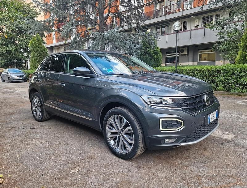 Usata VW T-Roc Advance 150 CV (110 kW) 2019 Grigio SUV