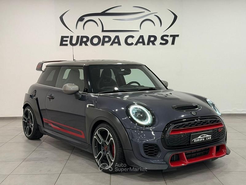 Usata Mini John Cooper Works 306 CV (225 kW) 2021 Grigio Utilitaria
