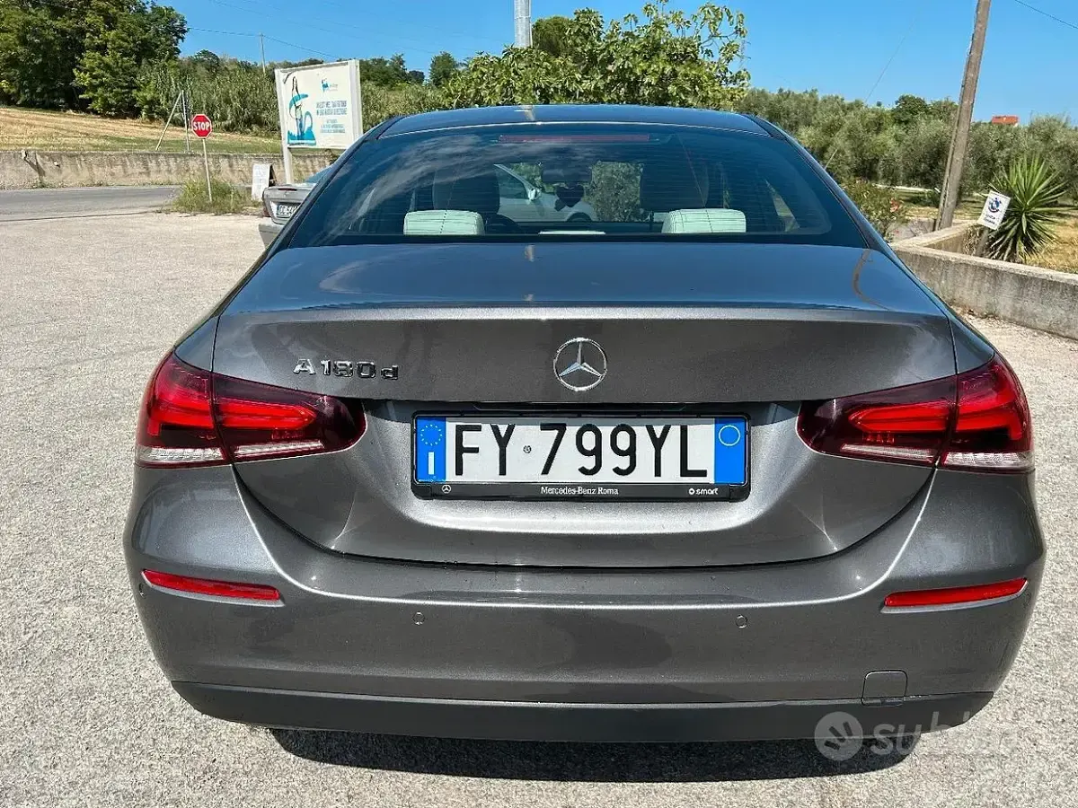 Usata Mercedes A180 116 CV (85 kW) 2019 Berlina