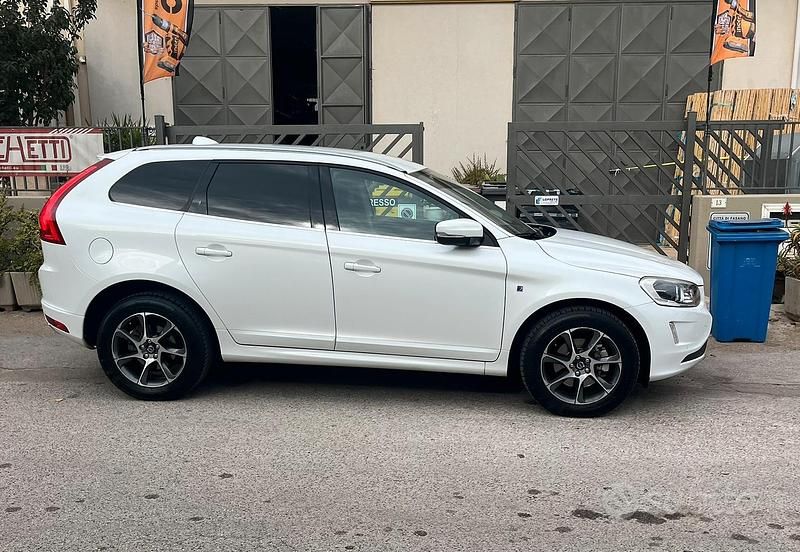 Usata 2016 Volvo XC60 Ocean Race SUV | 12.500 € (Ottimo prezzo) - Immagine 1/4