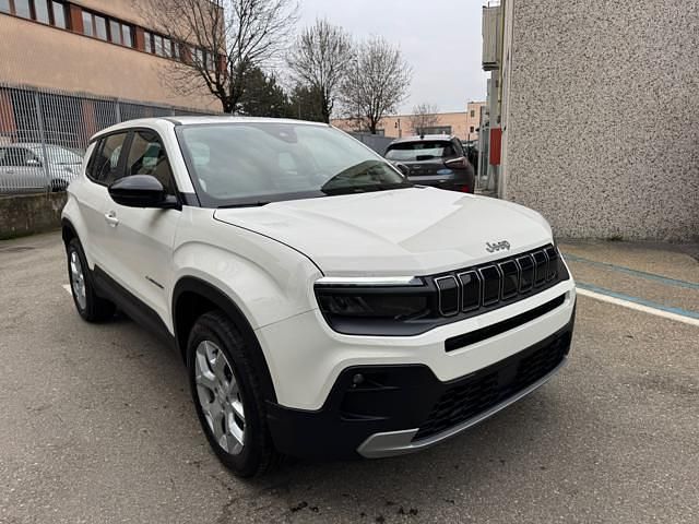 Nuova Jeep Avenger Altitude 101 CV (74 kW) 2025 Bianco pastello SUV