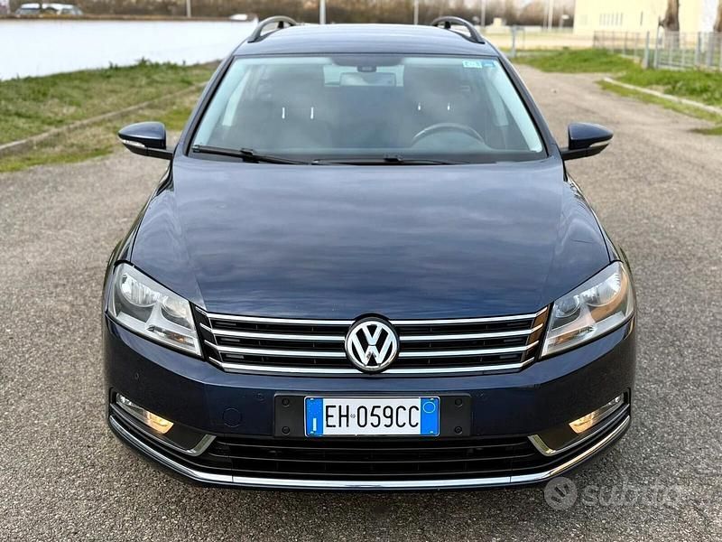 Usata VW Passat 150 CV (110 kW) 2011 Blu Station wagon