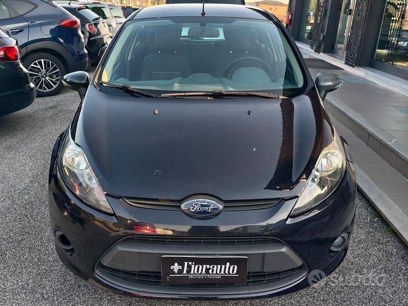 Usata Ford Fiesta 60 CV (44 kW) 2011 Nero Utilitaria