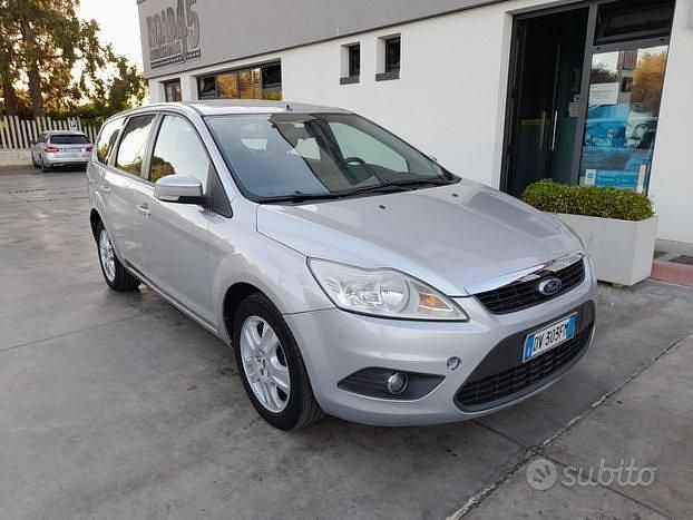 Usata Ford Focus Titanium 110 CV (80 kW) 2009 Grigio Station wagon
