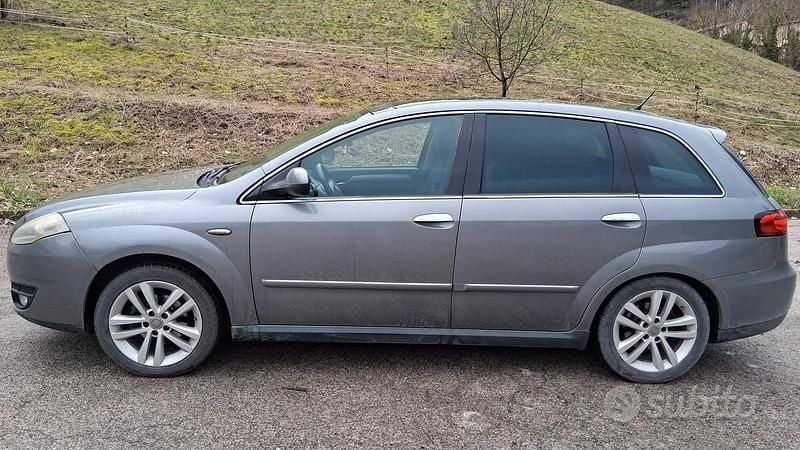 Usata Fiat Croma 2010 Grigio Berlina