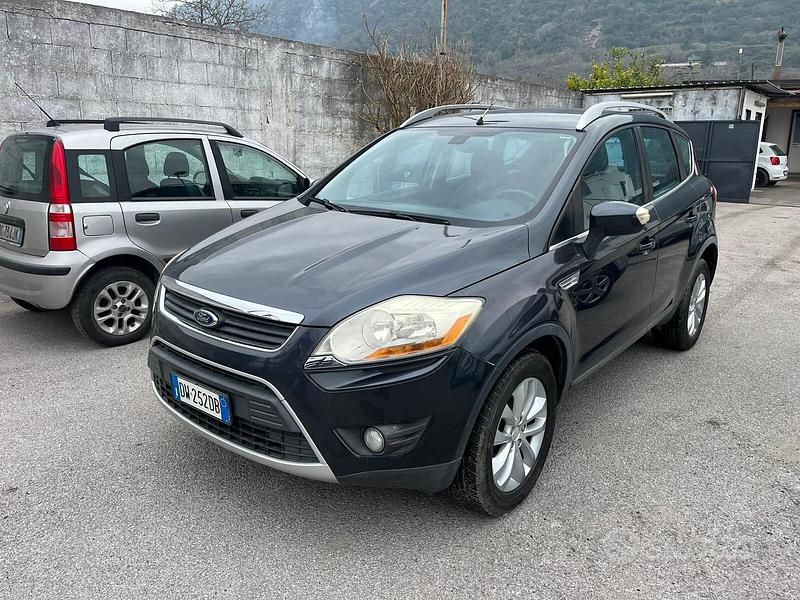 Usata Ford Kuga Titanium 136 CV (100 kW) 2009 Blu SUV