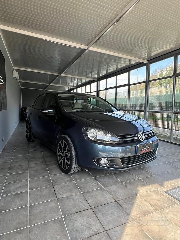 Usata VW Golf VI Highline 140 CV (102 kW) 2010 Grigio Utilitaria
