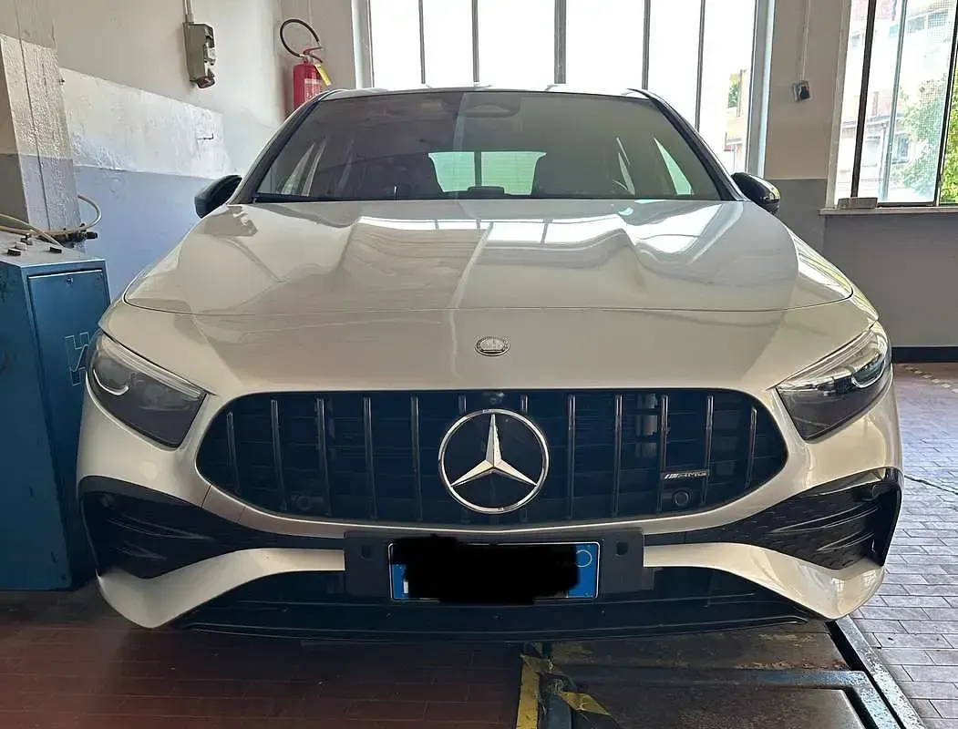 Usata Mercedes A35 AMG Premium Plus 306 CV (225 kW) 2023 Argento Berlina