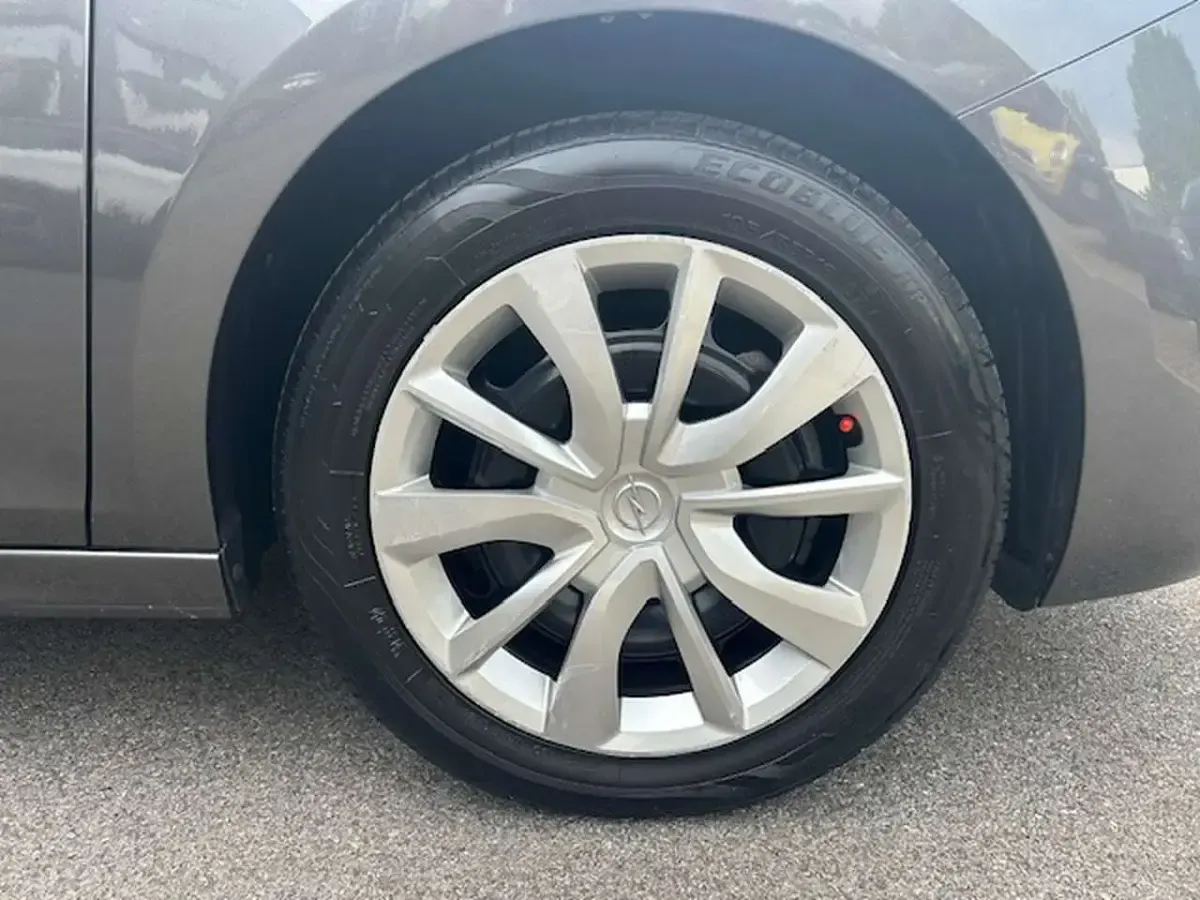 Usata Opel Corsa Edition 101 CV (74 kW) 2020 Grigio Utilitaria