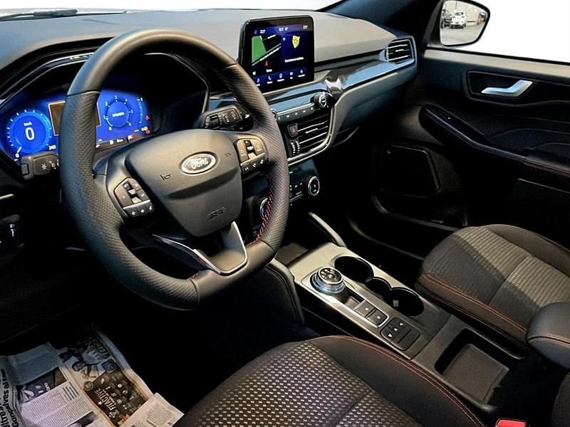 Usata Ford Kuga ST-Line 120 CV (88 kW) 2023 Bianco SUV