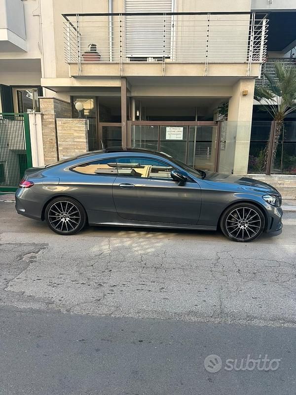Usata Mercedes C220 2019 Grigio Coupé