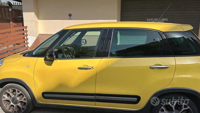 Usata Fiat 500L Trekking 120 CV (88 kW) 2013 Giallo Monovolume