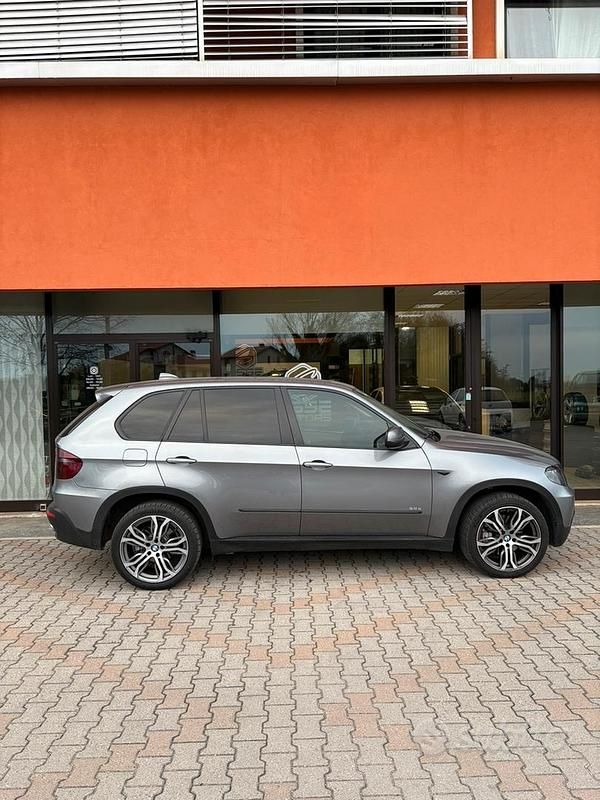 Usata BMW X5 235 CV (172 kW) 2007 Grigio SUV