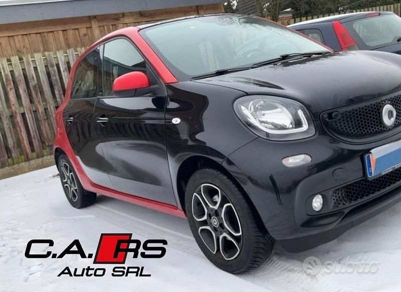 Usata Smart ForFour Prime 90 CV (66 kW) 2016 Nero Utilitaria