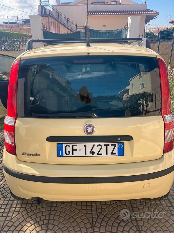Usata Fiat Panda 69 CV (50 kW) 2011 Giallo Utilitaria