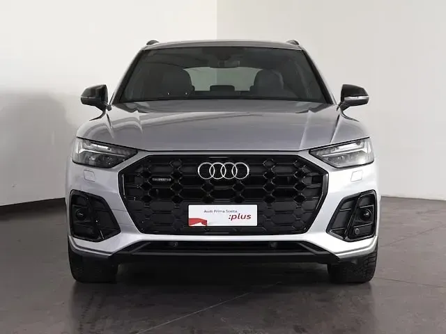 Usata Audi Q5 S-Line 204 CV (150 kW) 2025 Argento floret metallizzato SUV
