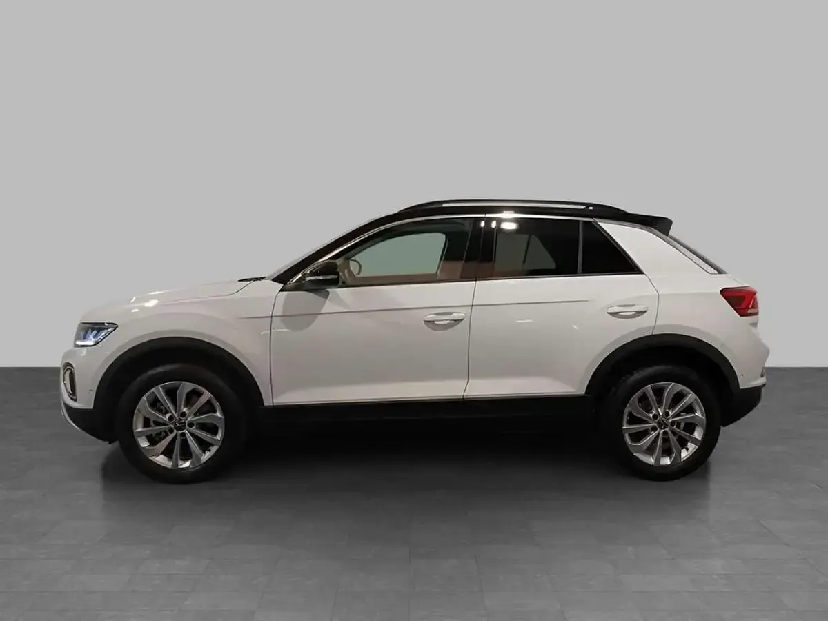 Nuova VW T-Roc Edition 150 CV (110 kW) 2025 Pure white nero SUV
