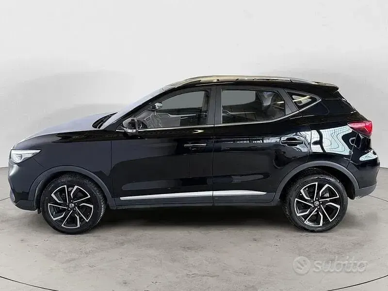 Usata MG ZS Luxury 106 CV (77 kW) 2024 Nero SUV