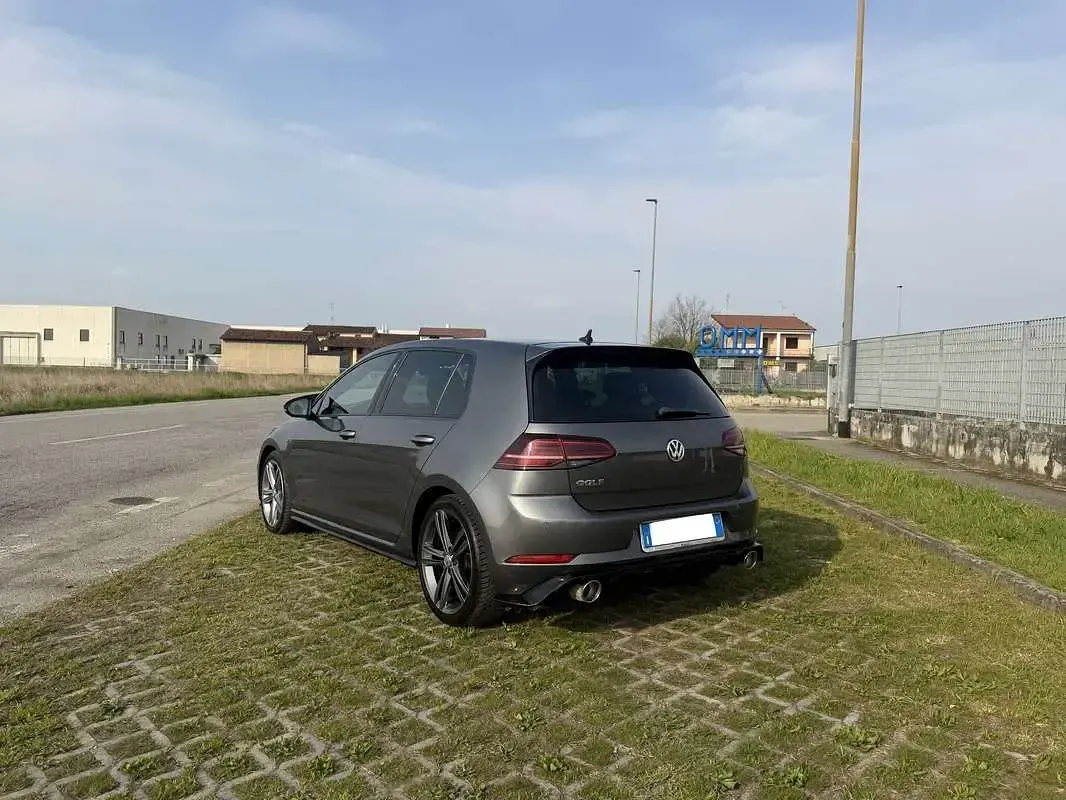 Usata VW Golf VII Sportline 150 CV (110 kW) 2019 Berlina